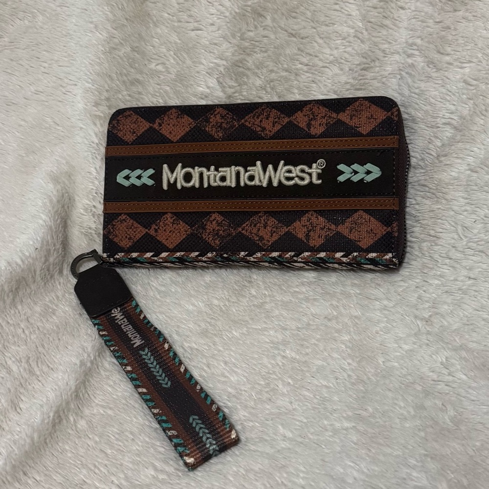 Montana West Black and Brown Checkered Key Holder